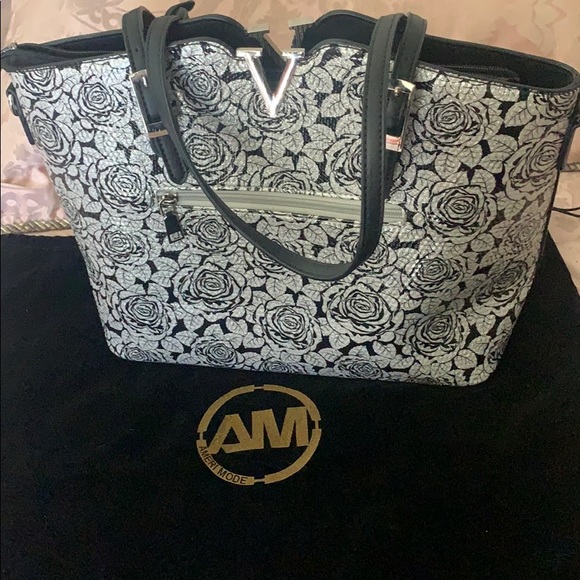 ✨Ameri Mode Tote✨ - Picture 3 of 7